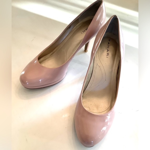 Tahari Patent Leather Blush Pink Wilma Heels Size 8 - Picture 6 of 9